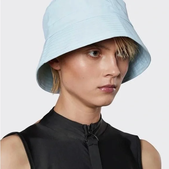 RAINS Bucket Hat Sky Blue XS-Medium NWT - Picture 1 of 2